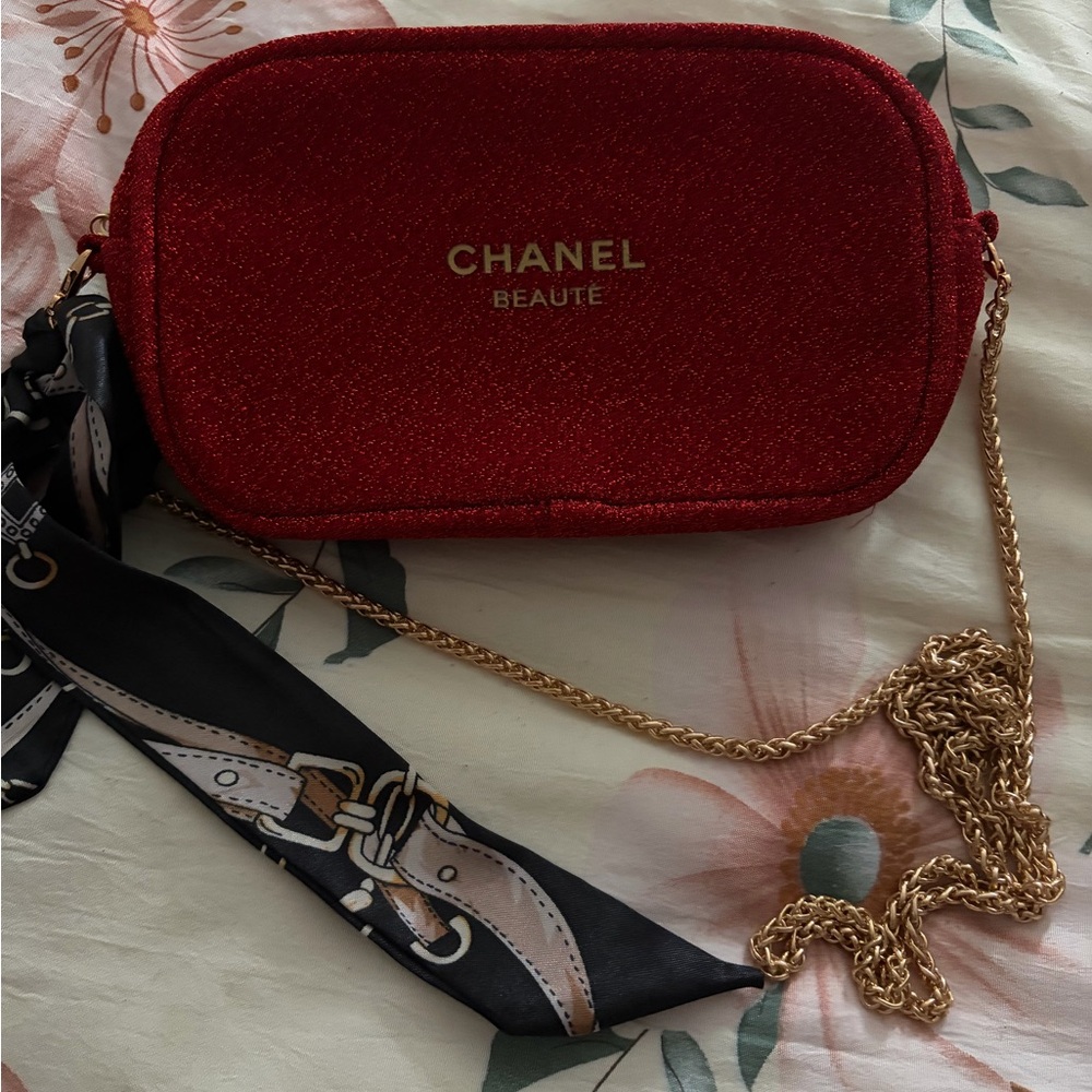 Chanel Beauté Red purse VIP gifts with purchase BUNDLE!!!! - Picture 16 of 16